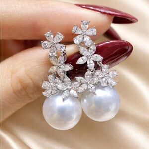 White Silver Diamond Blossom Pearl Earrings